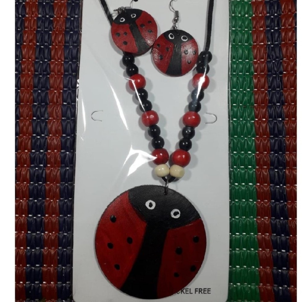 Hand made jewellery set 4